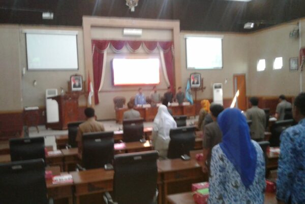 RAPAT PARIPURNA DPRD KOTA TEGAL