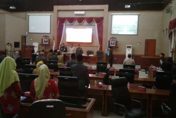 RAPAT PARIPURNA DPRD KOTA TEGAL