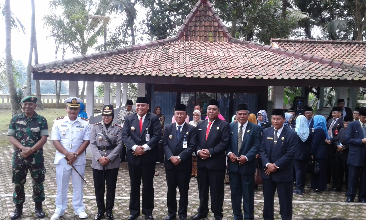 Ziarah Ke Makam Ki Gede Sebayu Rangkaian Hari Jadi Kota Tegal ke 439 Tahun 2019 Ziarah Ke Makam Ki Gede Sebayu Rangkaian Hari Jadi Kota Tegal ke 439 Tahun 2019