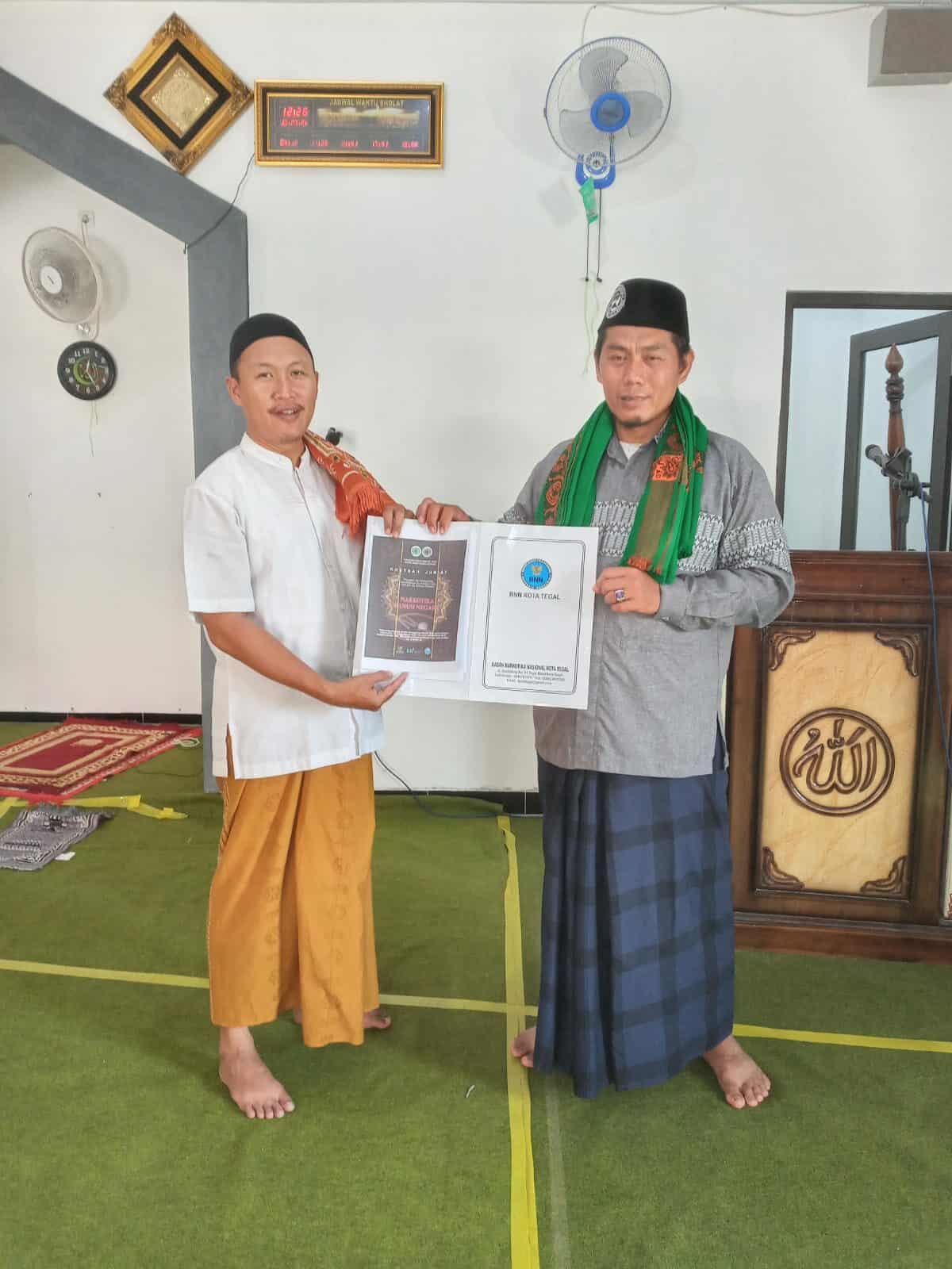 KHUTBAH JUMAT : BNN KOTA TEGAL KOLABORASI DENGAN LEMBAGA PEMBINAAN DAN PENGAMALAN AGAMA KHUTBAH JUMAT : BNN KOTA TEGAL KOLABORASI DENGAN LEMBAGA PEMBINAAN DAN PENGAMALAN AGAMA